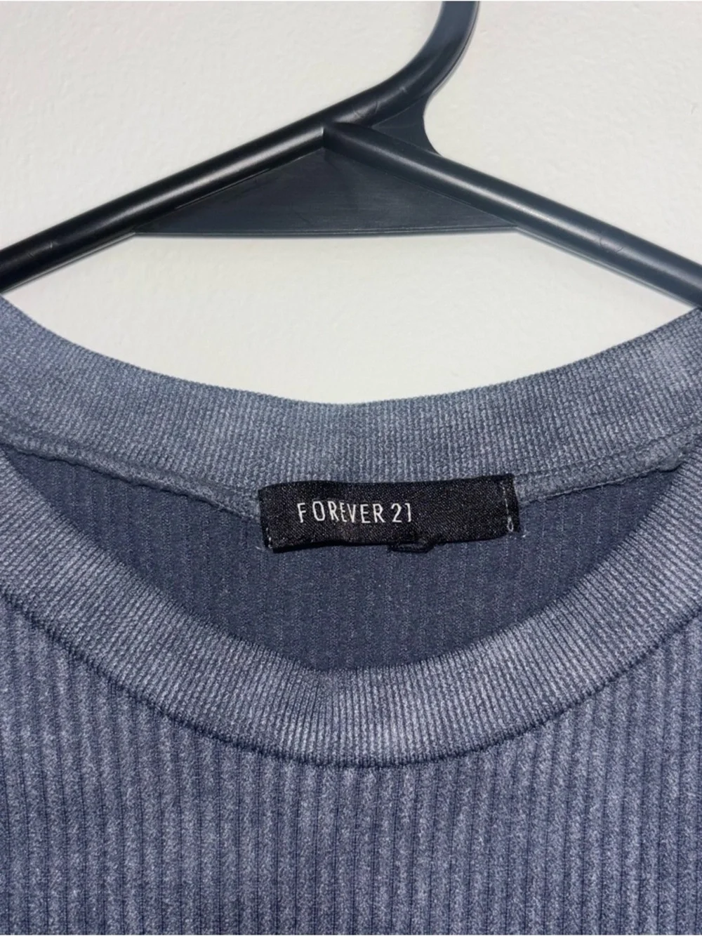 Short Sleeve Ribbed Crewneck Top in Slate Blue | Forever 21 | Size Small - Picture 5 of 5